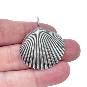 Vintage Leonore Doskow Sterling Silver 925 Scallop Shell Pendant